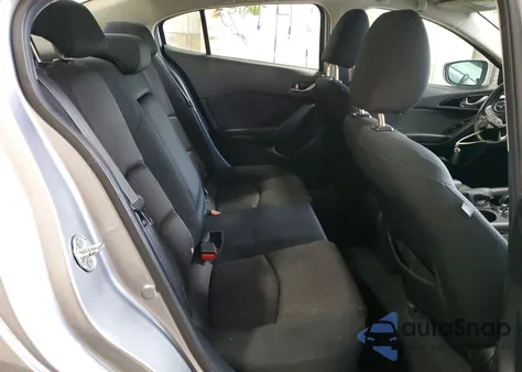 2016 Mazda 3 Sport z USA, uszkodzony, nr VIN JM1BM1U7XG1331490